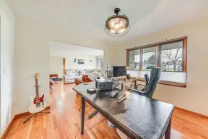 Convenient Racine Home: 4 Mi to Lake Michigan! - Interni