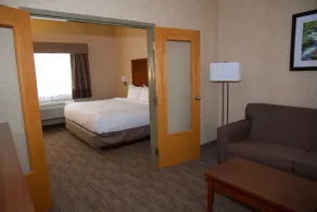 Days Inn & Suites by Wyndham Brooks - Chambre