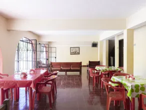 OYO Hotel Los Arcos - Restaurante