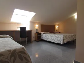 Hotel Palacio de Asturias - Room