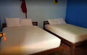 Captain Morgan Hostel Lake Coatepeque - Room