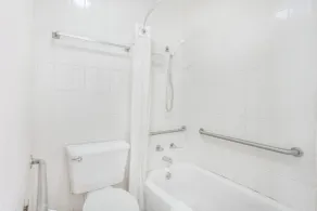 Lake View Inn & Suites - Salle de bain