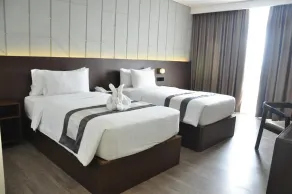 Golden Tulip Pontianak - Room