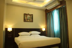 Club One - Virar - Room