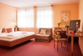 Restaurant und Pension Zur Puppenstube - Room