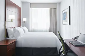 Club Quarters Hotel Central Loop, Chicago - Room