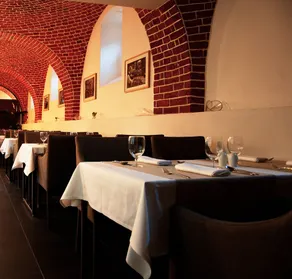 Great Polonia The Granary La Suite Hotel - Restaurant