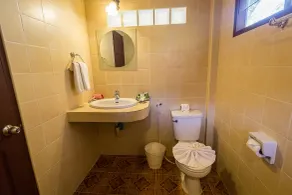 Coco Palm Beach Resort - SHA Extra Plus - Salle de bain