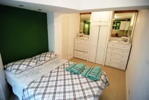 Baratero Garden Apartment - Room