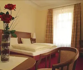 Hotel Schweizer Hof - Superior - Room