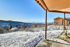 Anchorage Getaway w/ Mtn Views < 5 Mi to Zoo! - Innenbereich
