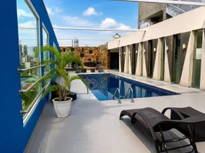 The District Hotel - Piscina