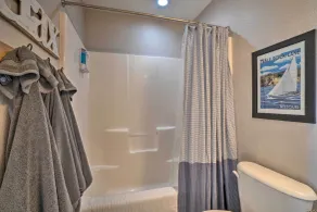 Sunny Family-friendly Branson Home! - Badrum