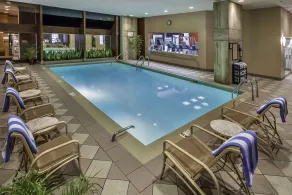 Doubletree by Hilton Philadelphia Airport - Pool