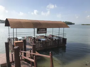 Paradise Lagoon - Restaurant