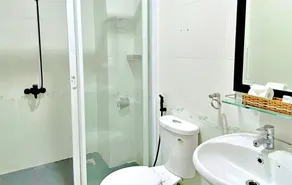 S79 Saigon Garden Hotel - Bathroom
