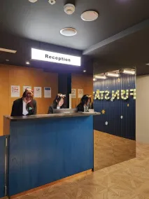 Fun Stay Inn Ximen - Rezeption