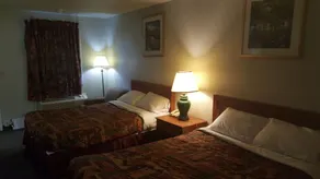 The Brooke Hotel - Rum