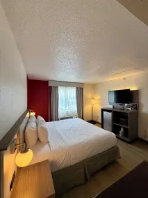 Ramada by Wyndham Glendale Heights/Lombard - Værelse