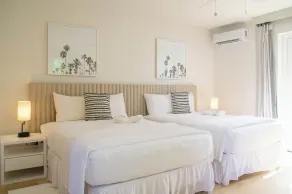 South Point Hotel Inc - Room