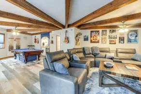 Near Lake Gaston: Unique Home w/ Deck & Fire Pit! - Innenbereich