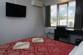 White Manor Motel - Habitación