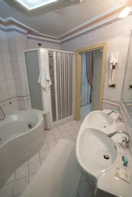 Kristall Palace Hotel - Bad