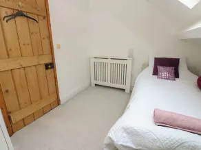 Rosewood Cottage - Room