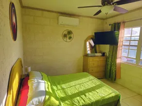 Jackson Breezy Vacation and Venue Rental Barbados - Habitación