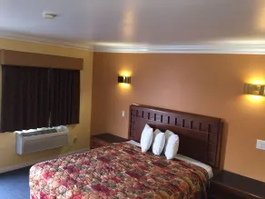 Industry Inn & Suites - Chambre