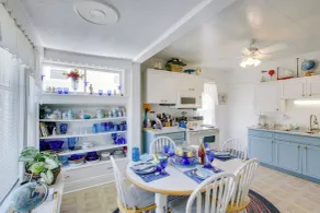 Eclectic Manitowoc Vacation Rental Near Marina! - Interiør