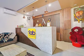 FabHotel Aruna Executive Inn - Reception