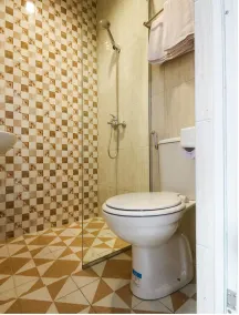 Hotel O Papakoel Guest House - Bathroom
