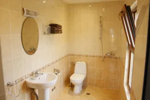 Iliikova House - Badezimmer