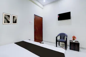 Super Hotel O Sudhirpur near Phonix Hospital - Room
