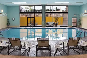 Crowne Plaza Cleveland Airport - Piscine