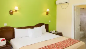 Bay Gardens Hotel - Room