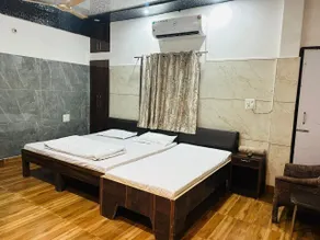 Hotel Sunrahi - Habitación