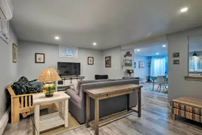 Martha's Vineyard Apt ~ 1 Mile to Inkwell Beach! - Interior