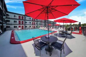 Seasons Florida Resort - Piscine