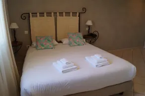 Logis Hôtel Le Gardon - Quarto