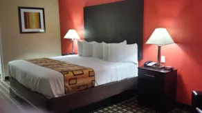 Days Inn by Wyndham Henryetta - Zimmer