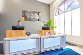 Holiday Inn Express Hotel & Suites Bradenton West by IHG - Recepção