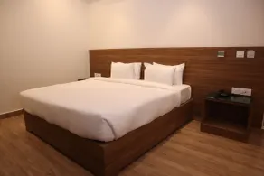 Hotel Sharda Residency - Room