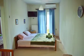 Nakis Apartment Central - Room