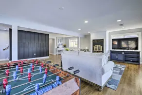 Lakefront Home: 2 Mi to Air Line State Park Trail! - Innenbereich