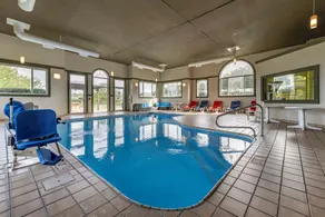 Comfort Inn & Suites Butler - Piscine