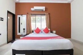 OYO 12737 JK Residency - Værelse
