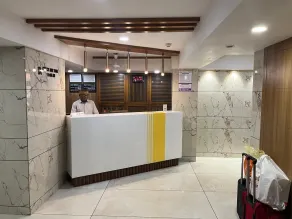 Hotel Golden Plaza - Reception
