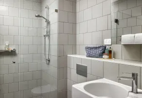 Punthill Parramatta - Bathroom
